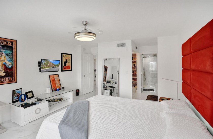 Completely renovated and move-in ready! This stunning unit has - photo 46