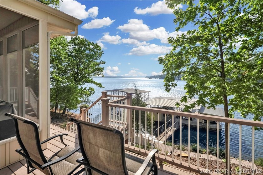 This 3-bedroom, 2-bath home on Nonsuch in Lake Ozark is now - photo 48