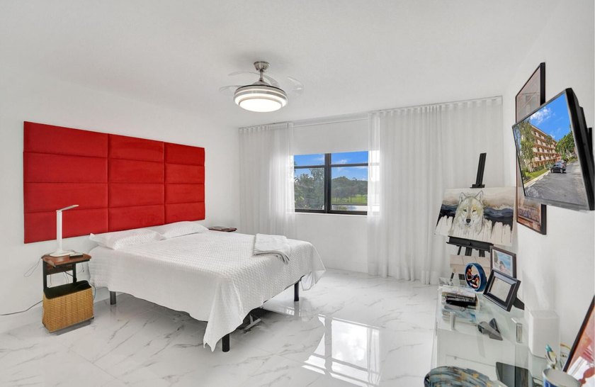 Completely renovated and move-in ready! This stunning unit has - photo 49