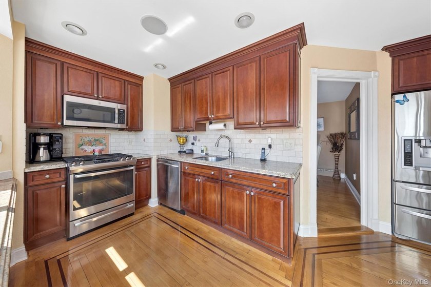 Welcome to 28 Fane Court: A Special Brooklyn Home Tucked away in - photo 9