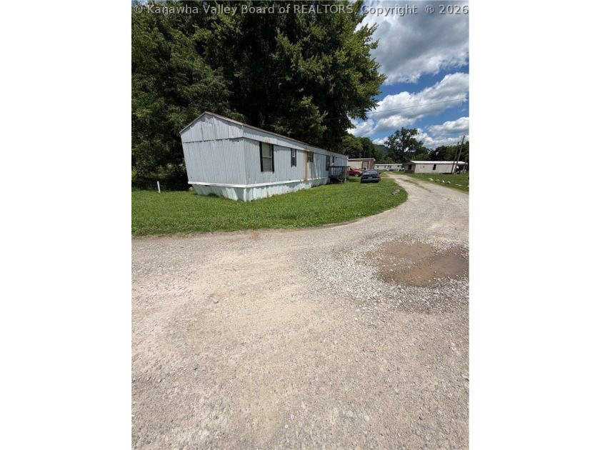 Explore the possibilities with this investment property offering - photo 6