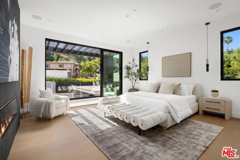 An extraordinary 2026 modern masterpiece in prime Tarzana, this - photo 21