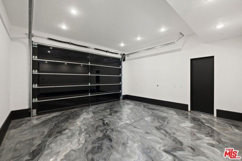 An extraordinary 2026 modern masterpiece in prime Tarzana, this - photo 40