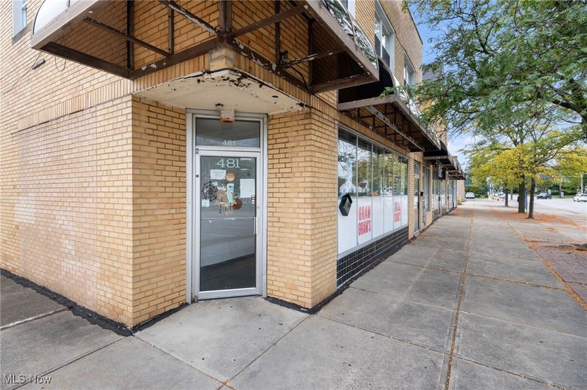 Introducing 483-493 E 260th back to market! A mixed-use - photo 3