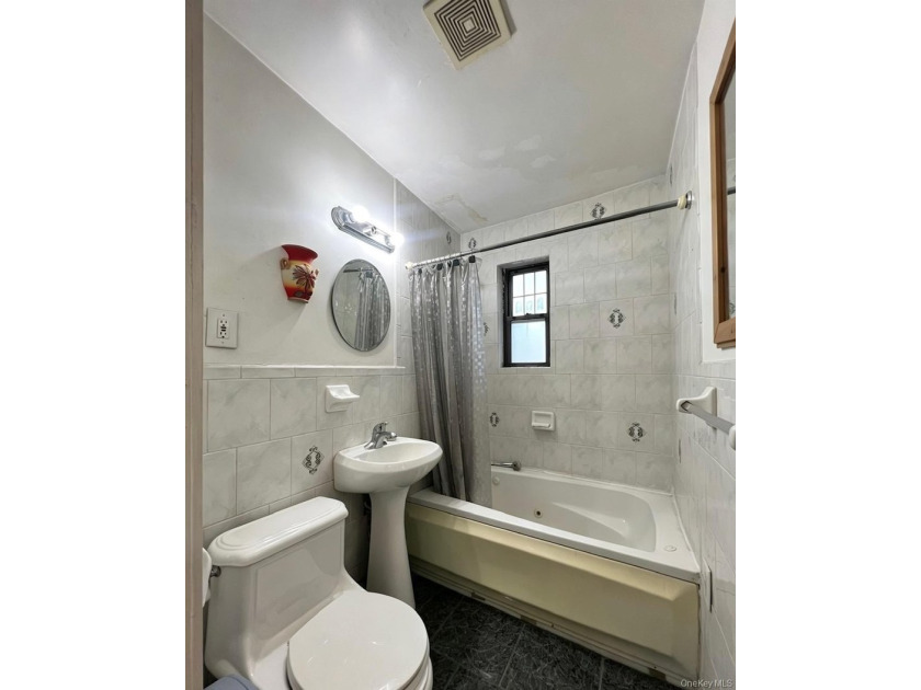 NO INTERVIEW Garden-Style 1 Bedroom Coop for Sale in South - photo 6
