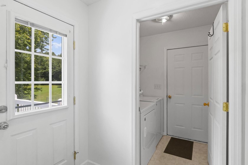 ONE LEVEL HOME ON HALF ACRE LEVEL LOT WITH PRETTY VIEW OF - photo 21