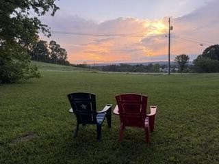 ONE LEVEL HOME ON HALF ACRE LEVEL LOT WITH PRETTY VIEW OF - photo 29