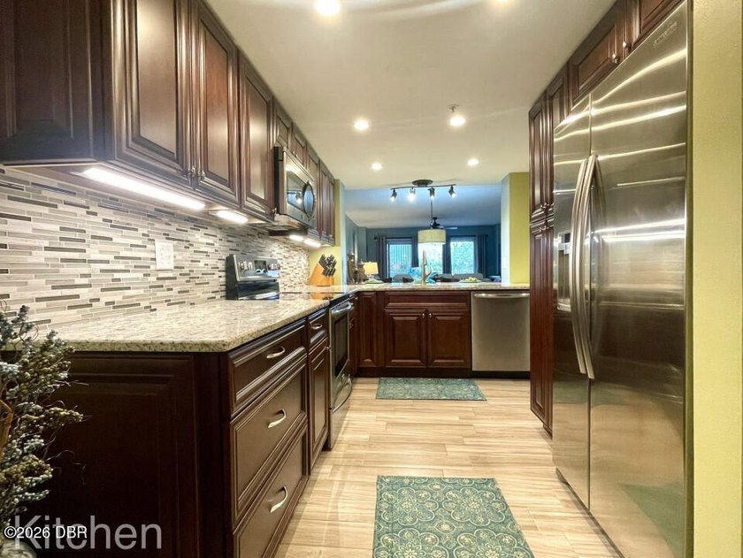 Experience coastal living in this golf &amp; beach community. The - photo 11