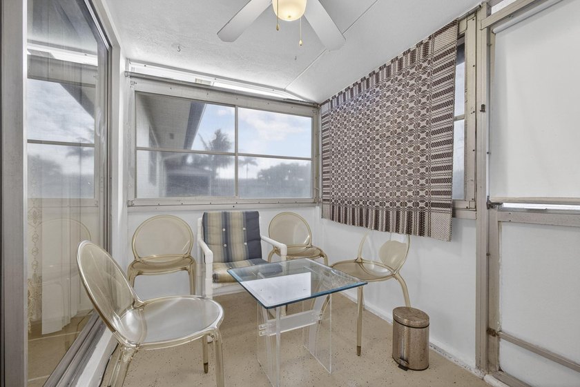 Welcome home to this inviting residence featuring tile floors &amp; - photo 25