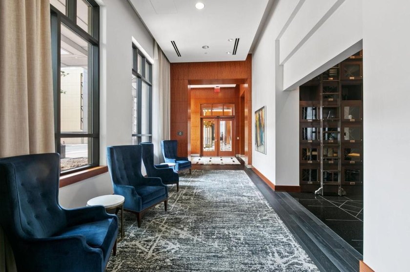 Beautiful 17th floor 2BR, 2BA Emerson floor plan available for - photo 28