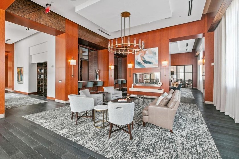 Beautiful 17th floor 2BR, 2BA Emerson floor plan available for - photo 29