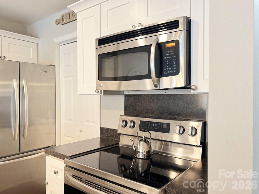Wonderful Upgraded Condo Just For You! Enjoy a double patio - photo 5