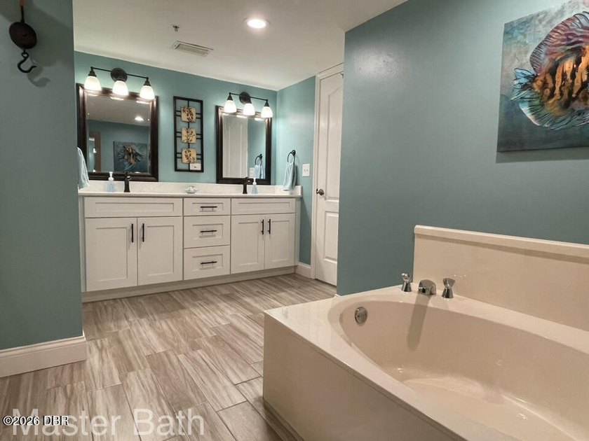 Experience coastal living in this golf &amp; beach community. The - photo 41