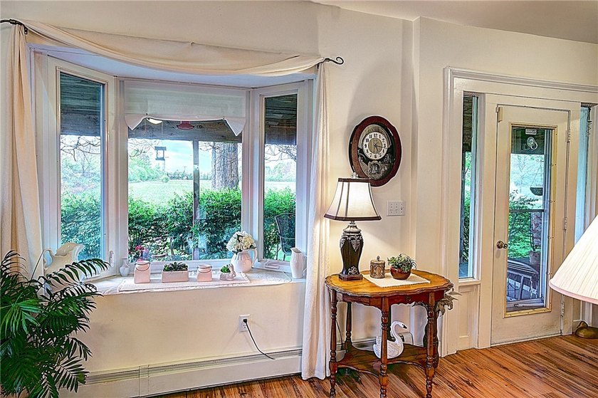 SELLER MOTIVATED!!! In the Heart of the Finger Lakes with - photo 3