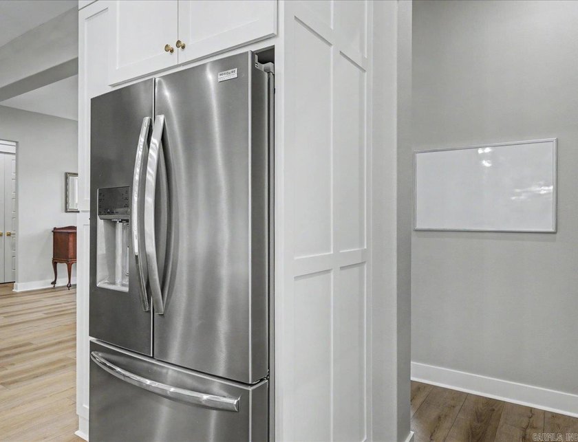 Move-in ready 4BR/3BA home in the gated Arlington Park community - photo 13