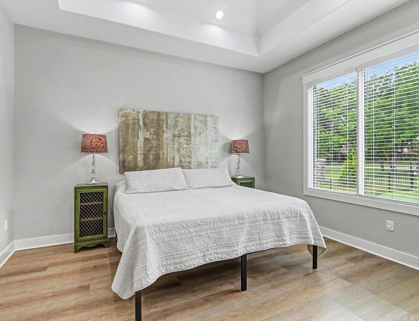 Move-in ready 4BR/3BA home in the gated Arlington Park community - photo 20