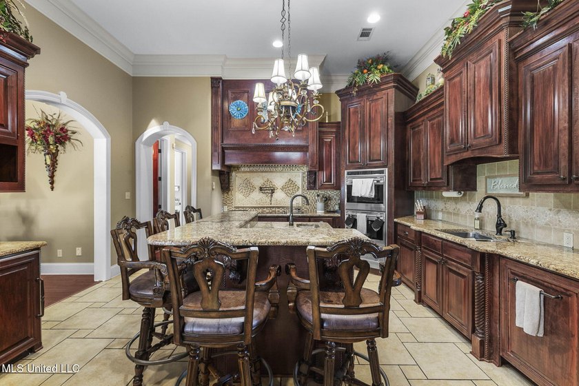 Welcome to 3375 N. Ratliff Road - A Distinguished Hinds County - photo 20