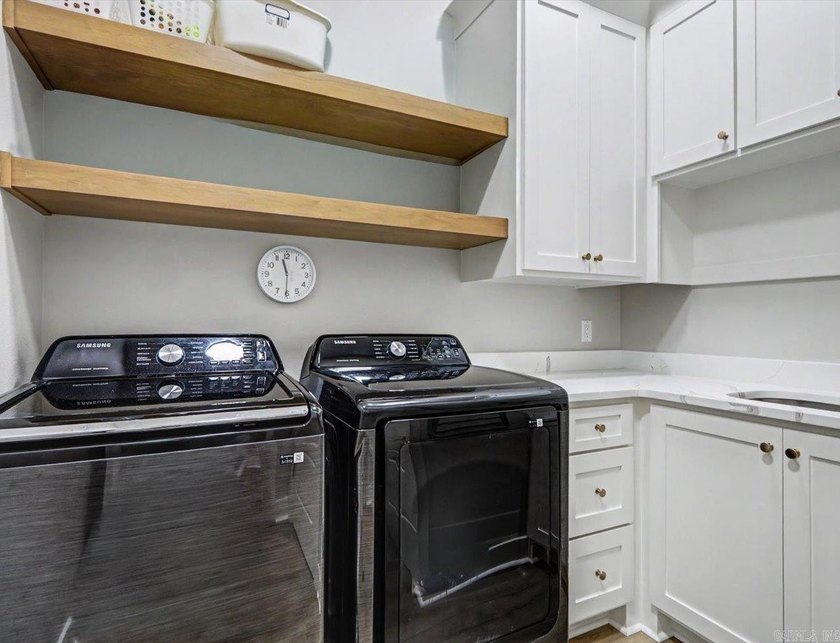 Move-in ready 4BR/3BA home in the gated Arlington Park community - photo 33