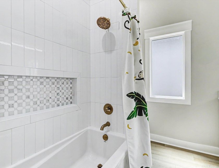 Move-in ready 4BR/3BA home in the gated Arlington Park community - photo 39