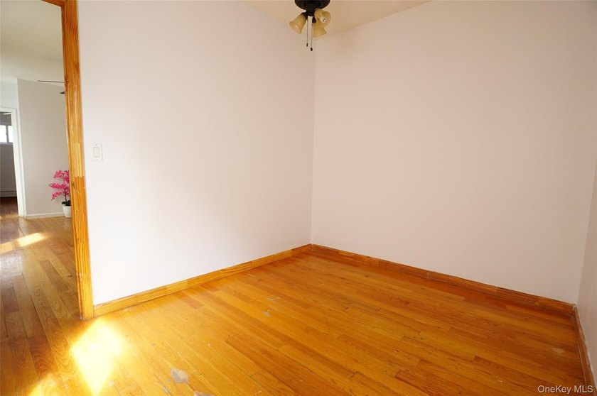 Two-family house located in Flushing, well-maintained, features - photo 10