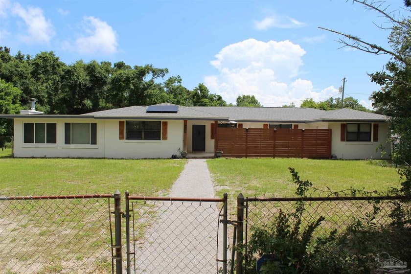 Welcome to your fully renovated and gorgeously updated home with - photo 2