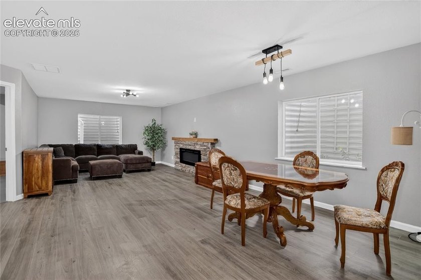 This mature 0.28-acre Pine Creek property offers a thoughtfully - photo 16