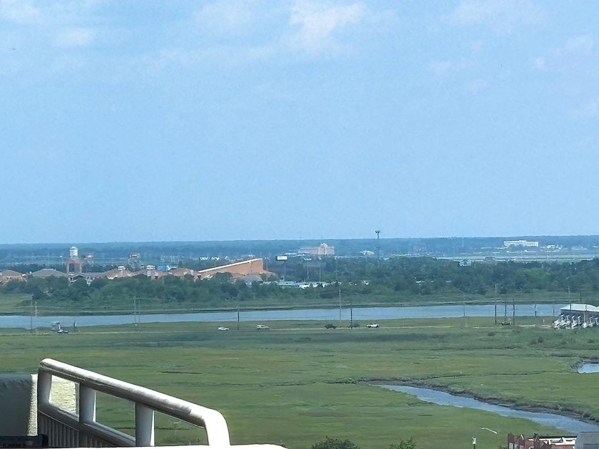 PENTHOUSE CONDO!!!! with Amazing Ocean Views! THESE UNITS DO NOT - photo 22