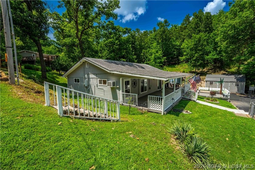 Perfectly located in the heart of Osage Beach, this beautifully - photo 43