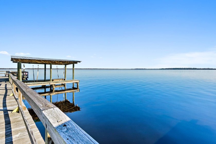 OPPORTUNITY TO OWN A NEW HOME! Escape to sunny relaxation with - photo 8