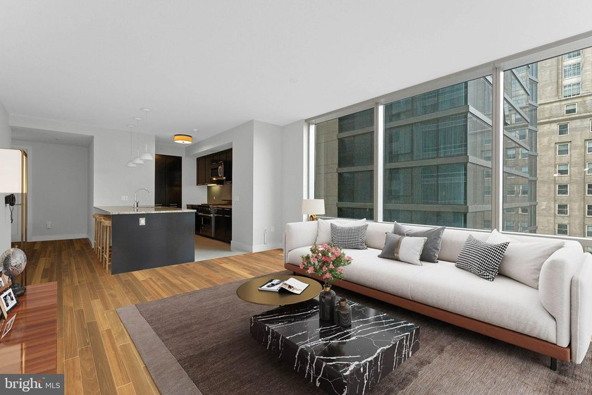 Luxury Living at The Ritz-Carlton Residences | Furnished | Prime - photo 4
