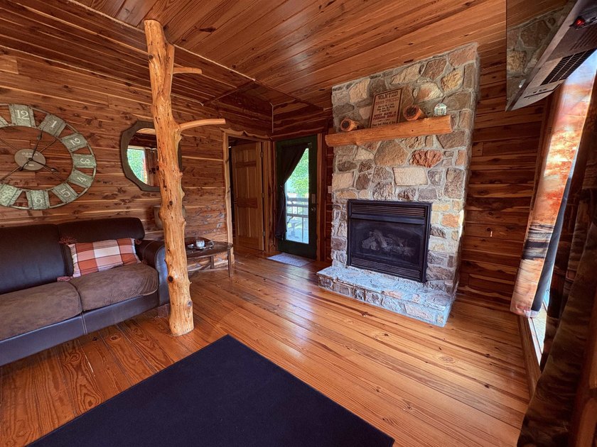 Wake up to breathtaking views of the crystal-clear world famous - photo 12
