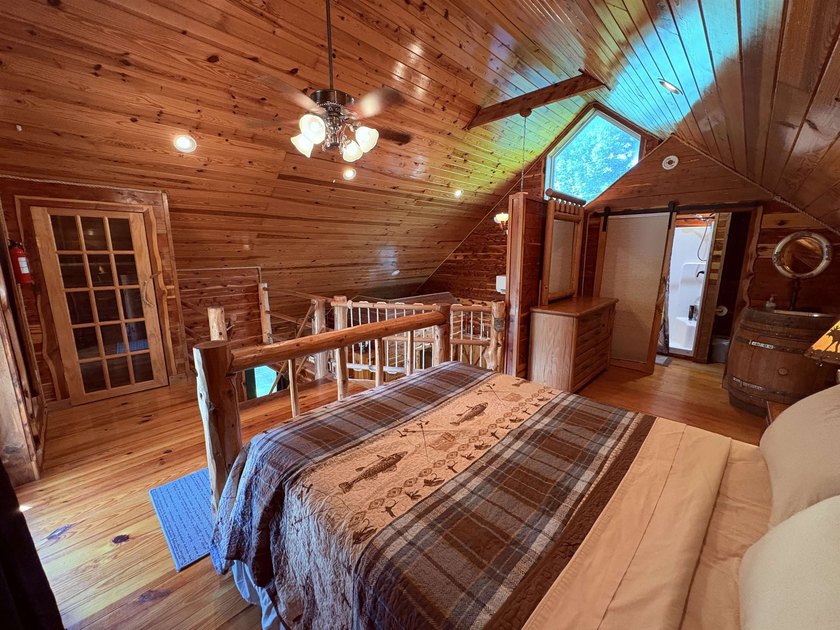 Wake up to breathtaking views of the crystal-clear world famous - photo 36