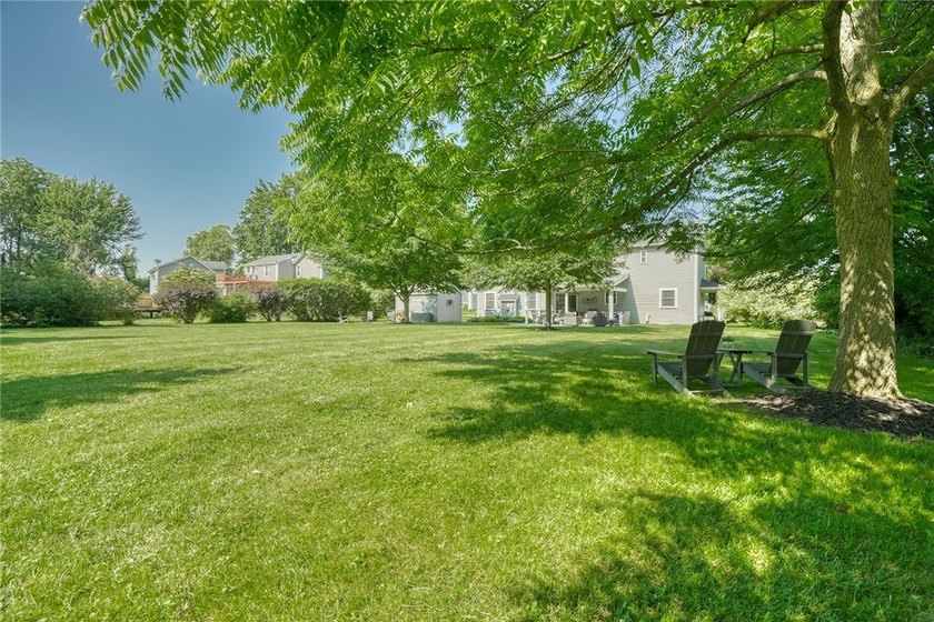 STYLE. SPACE. SERIOUS ENTERTAINING... inside &amp; out! This isn't a - photo 40