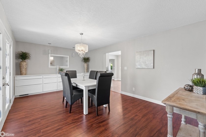 Enjoy the best of country-style living with the convenience of - photo 14