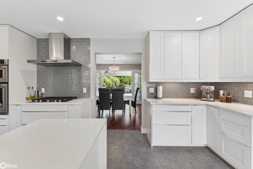 Enjoy the best of country-style living with the convenience of - photo 16
