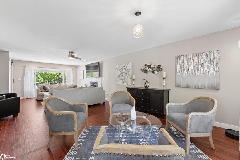 Enjoy the best of country-style living with the convenience of - photo 24
