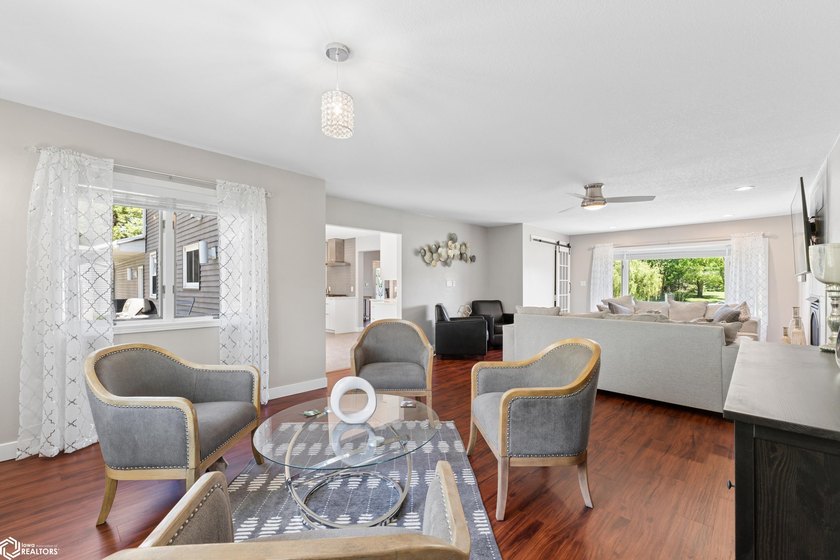 Enjoy the best of country-style living with the convenience of - photo 25