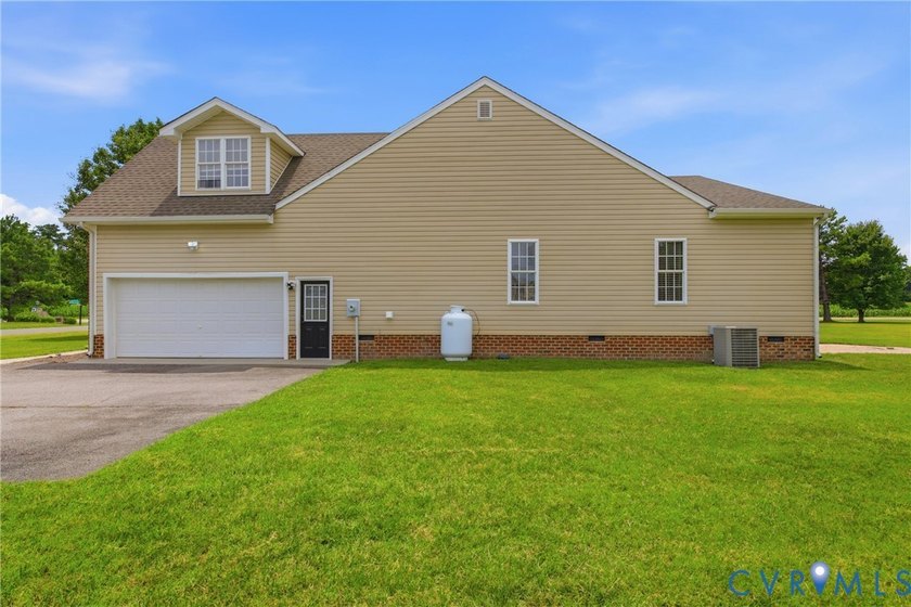 Welcome to 7900 Glendale Estates Dr, a beautifully renovated - photo 40