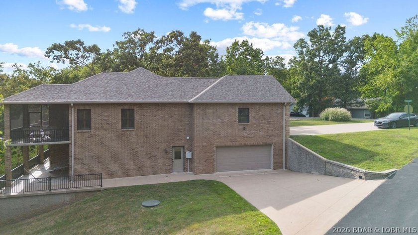Luxury, lake views, and room to grow-welcome to Timberlake - photo 2