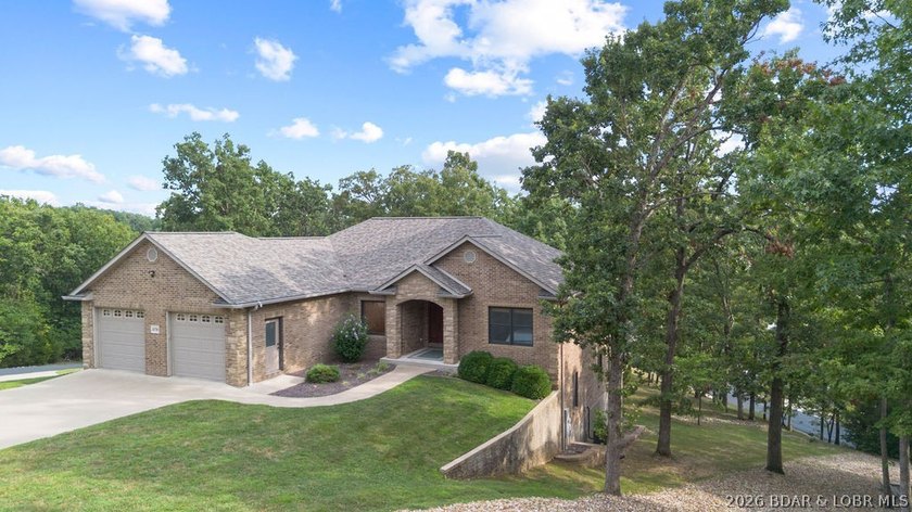 Luxury, lake views, and room to grow-welcome to Timberlake - photo 3