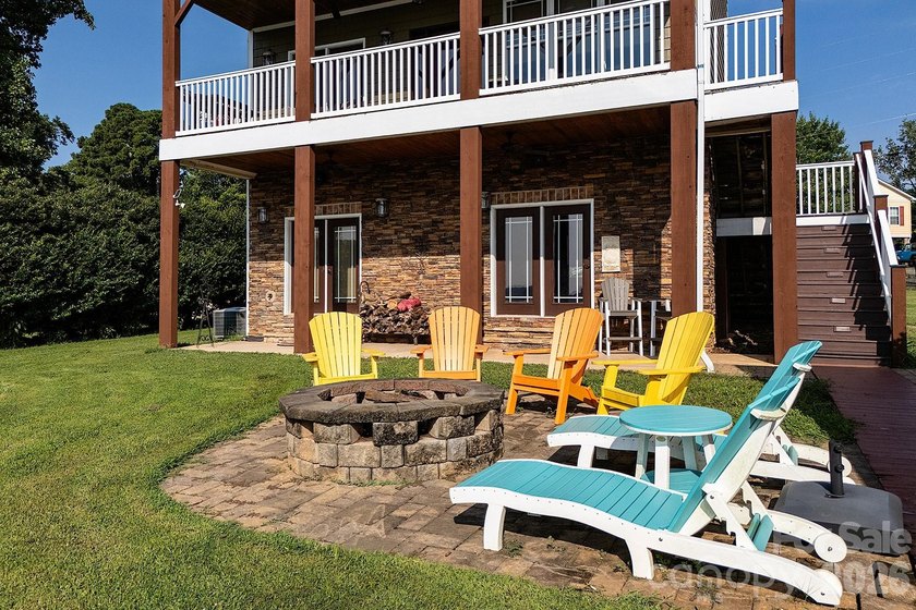 Luxury Lakefront Retreat with Strong Short-Term Rental - photo 31