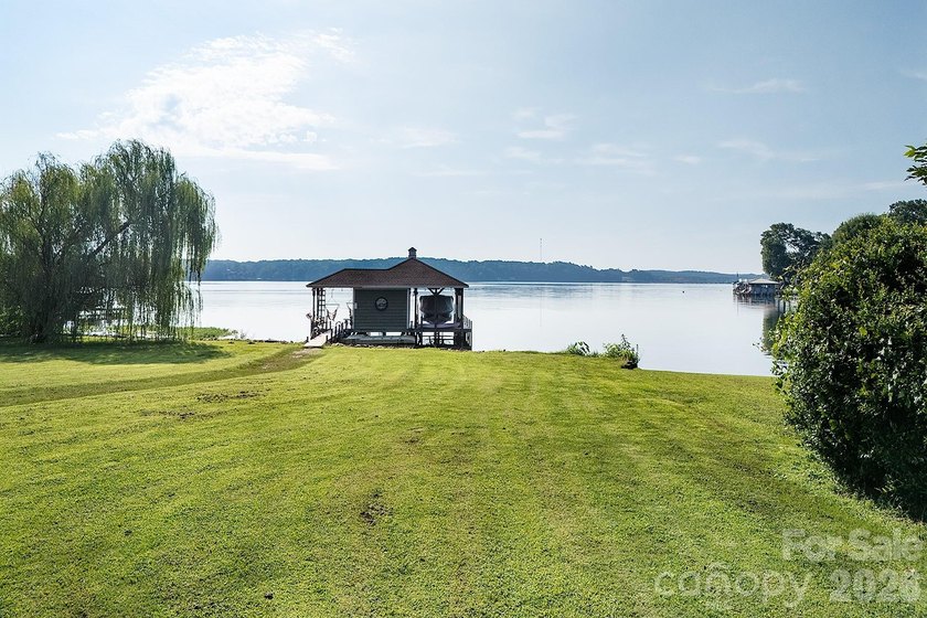 Luxury Lakefront Retreat with Strong Short-Term Rental - photo 32