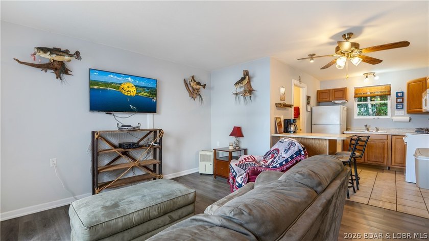 Lake views and easy lake living await! This 2-bedroom, 1-bath - photo 9