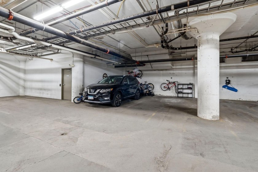 This is exactly what North Loop loft living should feel like - photo 39