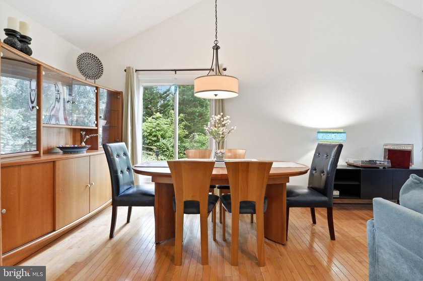 Welcome to this beautifully maintained home in the highly - photo 8