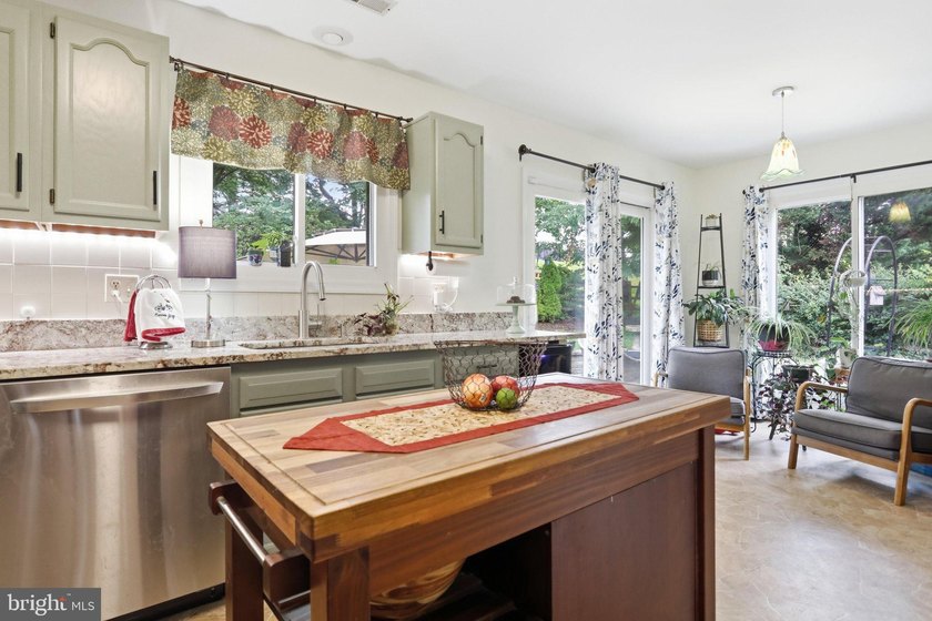 Welcome to this beautifully maintained home in the highly - photo 10