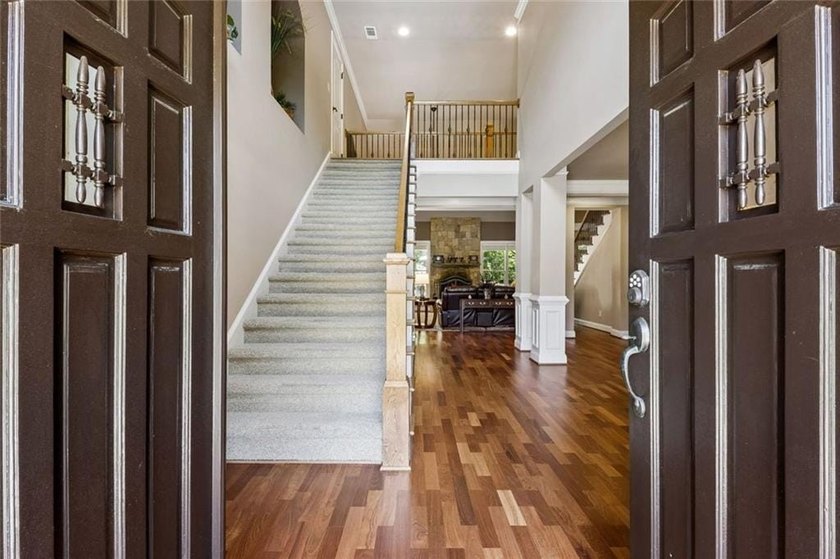 Lovely 2 story home located on Hamilton Mill's largest lot (1.61 - photo 4