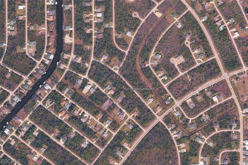 Build your Florida dream home on this desirable vacant lot in - photo 4