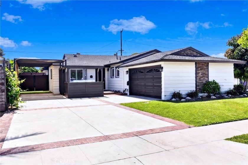 Presented by Reese Purinton, Global Luxury Realtor Just - photo 2