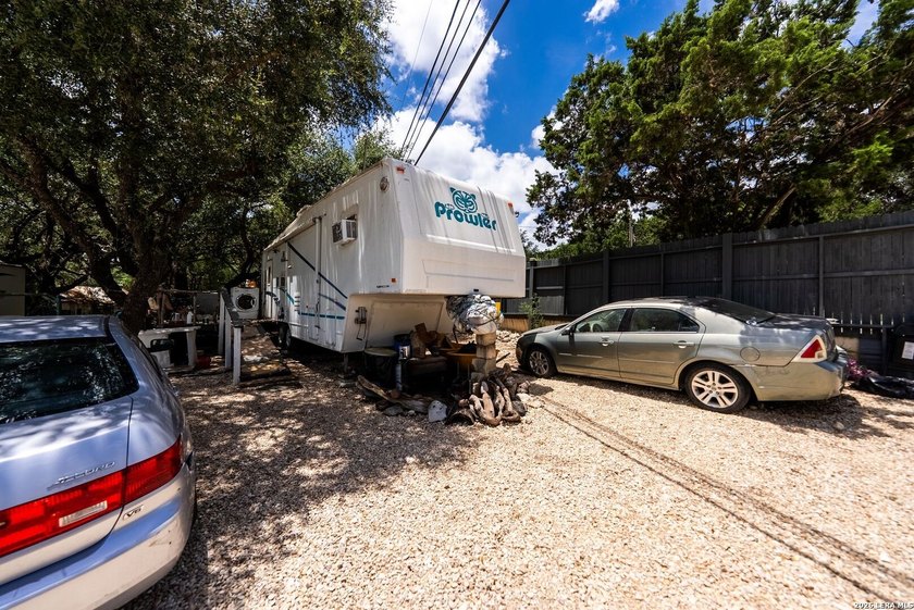 Discover the perfect opportunity to own a versatile property - photo 16